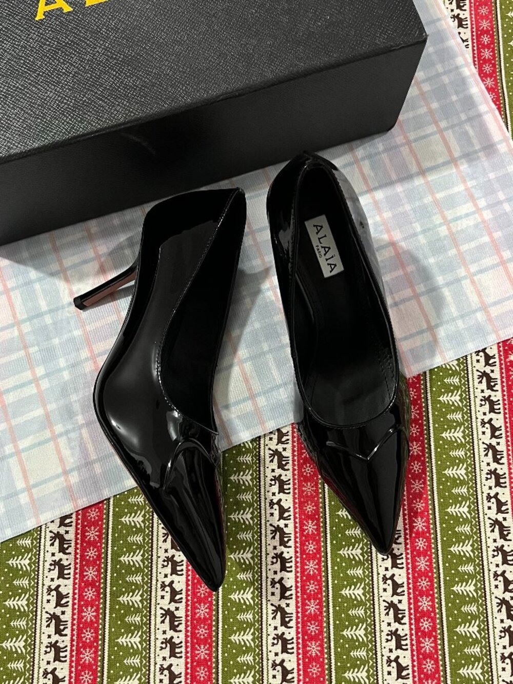 Alaïa Le Cœur Black Patent Leather Pointed-Toe High Heels